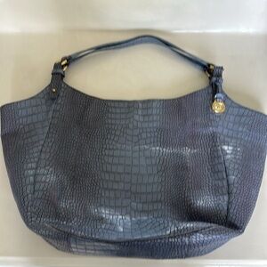 Large Brahmin hobo style bag. Magnetic center snap.